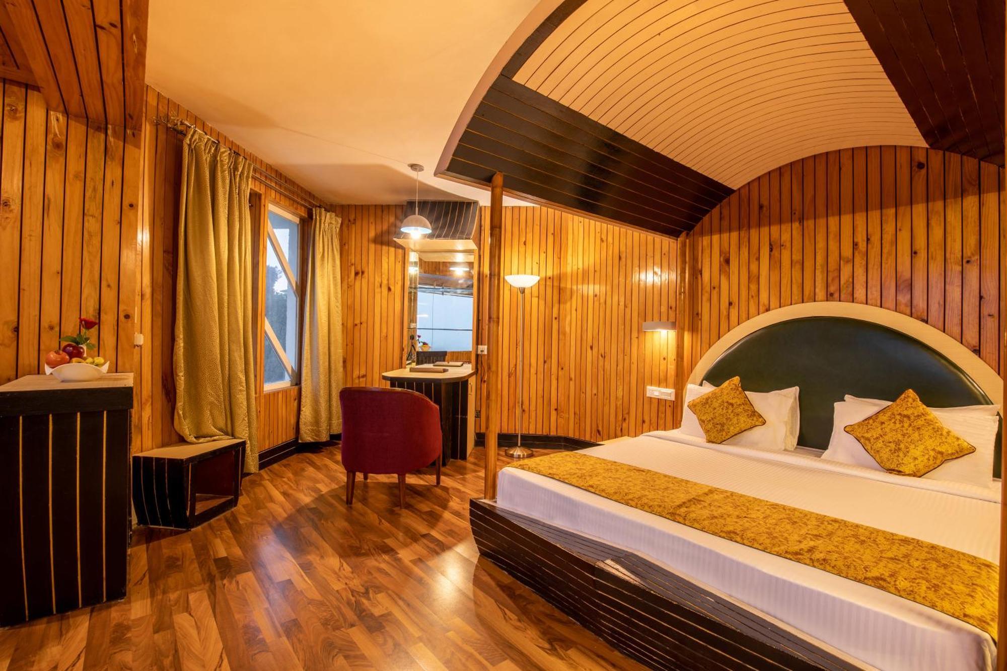 Poppys Pleasant Stay Кодайканал Экстерьер фото